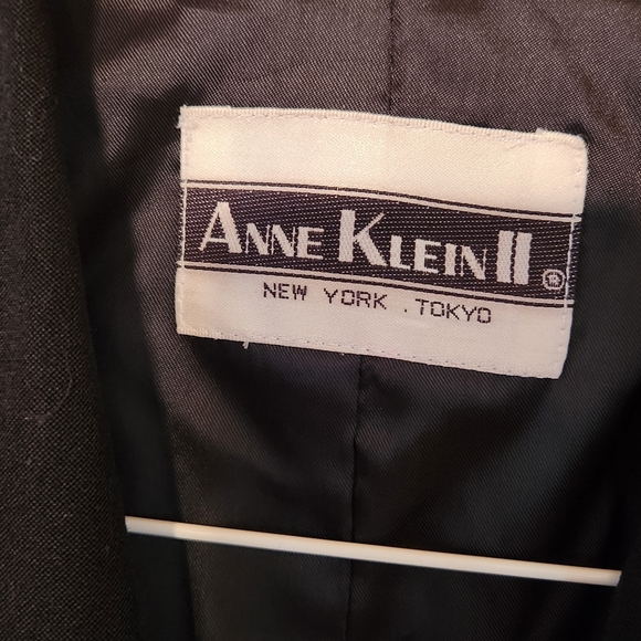 Too many blazers in my closet! - Picture 4 of 5